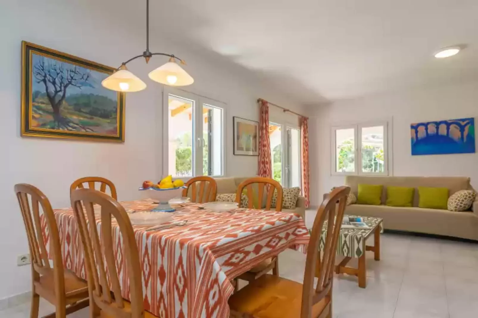 Casa Aina-Dining room