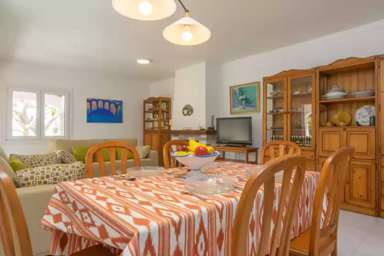 Casa Aina-Dining room
