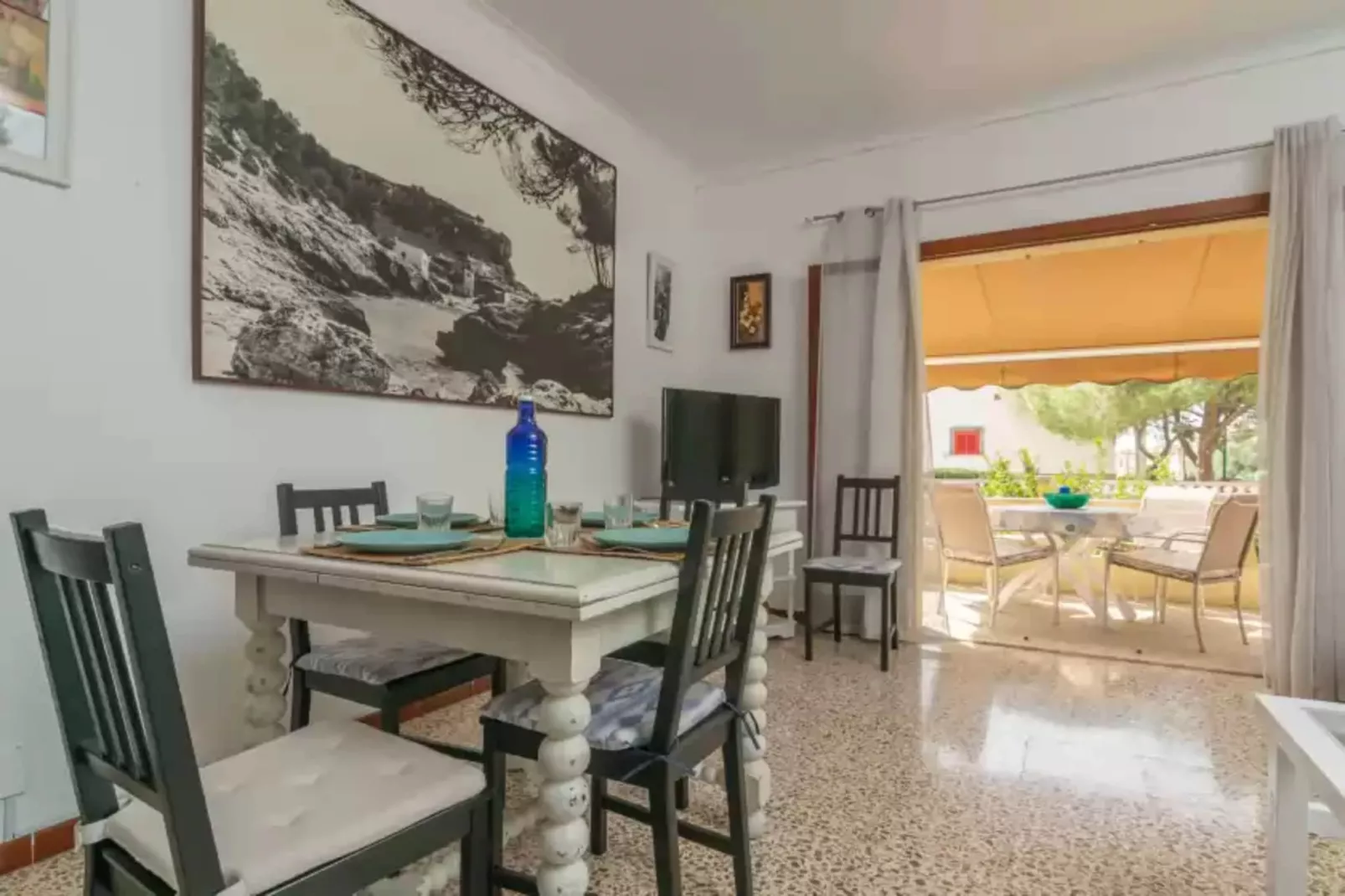 Pop-Dining room