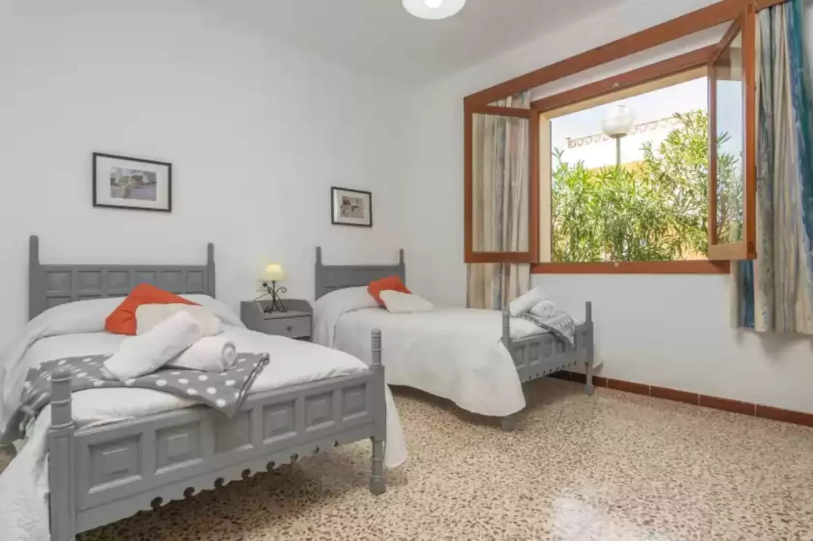 Pop-Bedroom