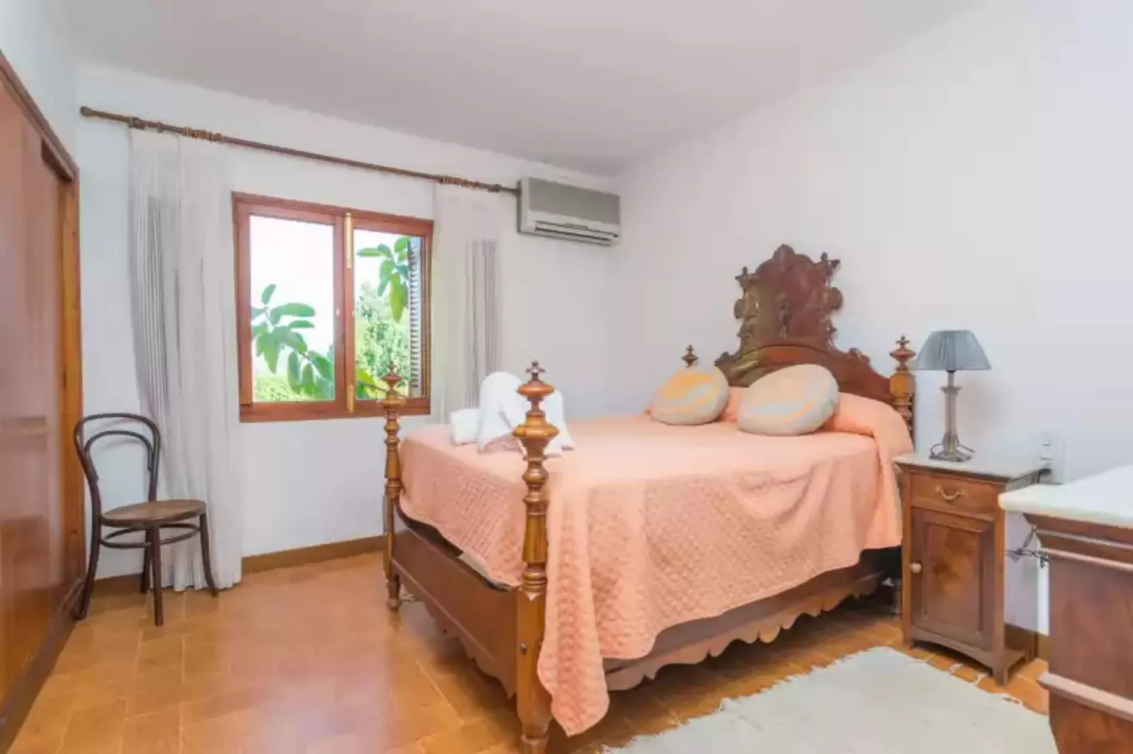 Can Calistro-Bedroom