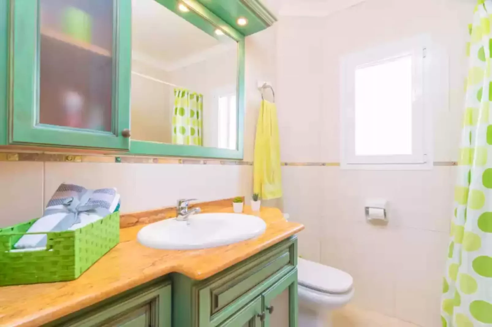 Lluna Home-Bathroom