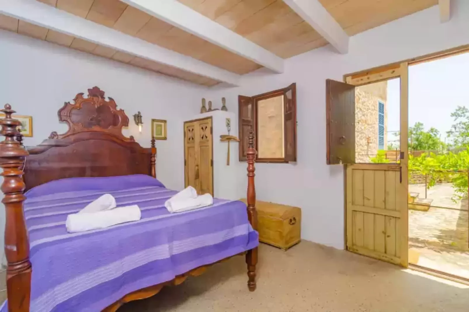 Ses Velletes 7-Bedroom
