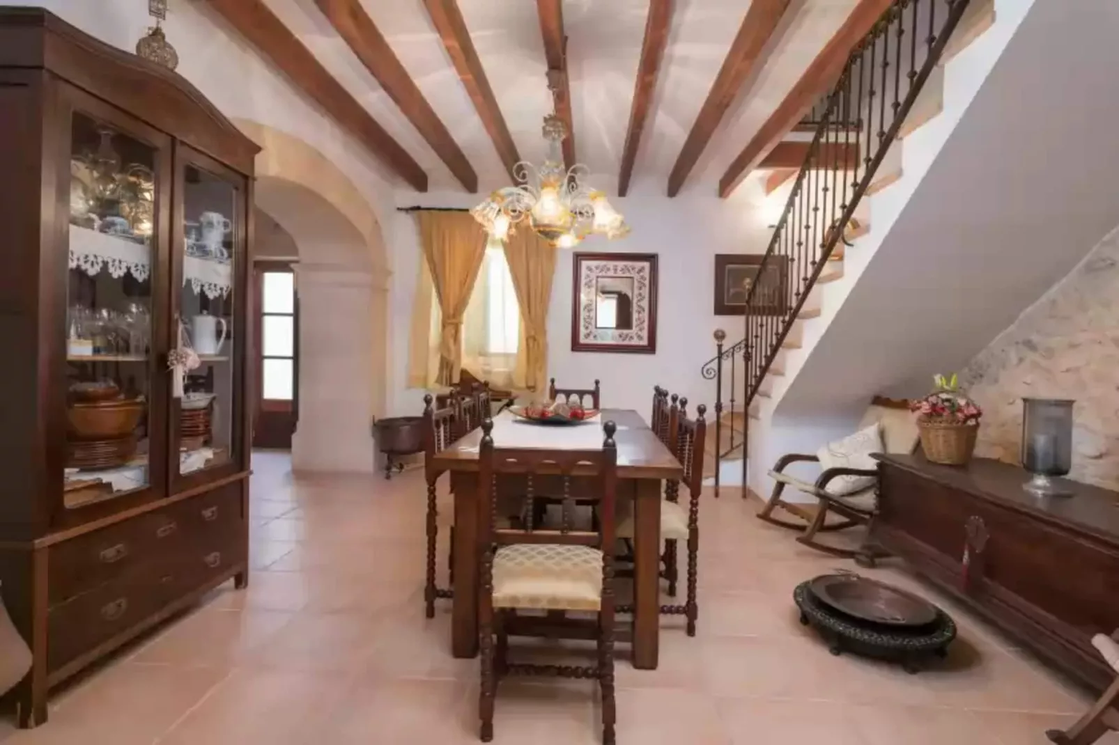 Can Vallori-Living room