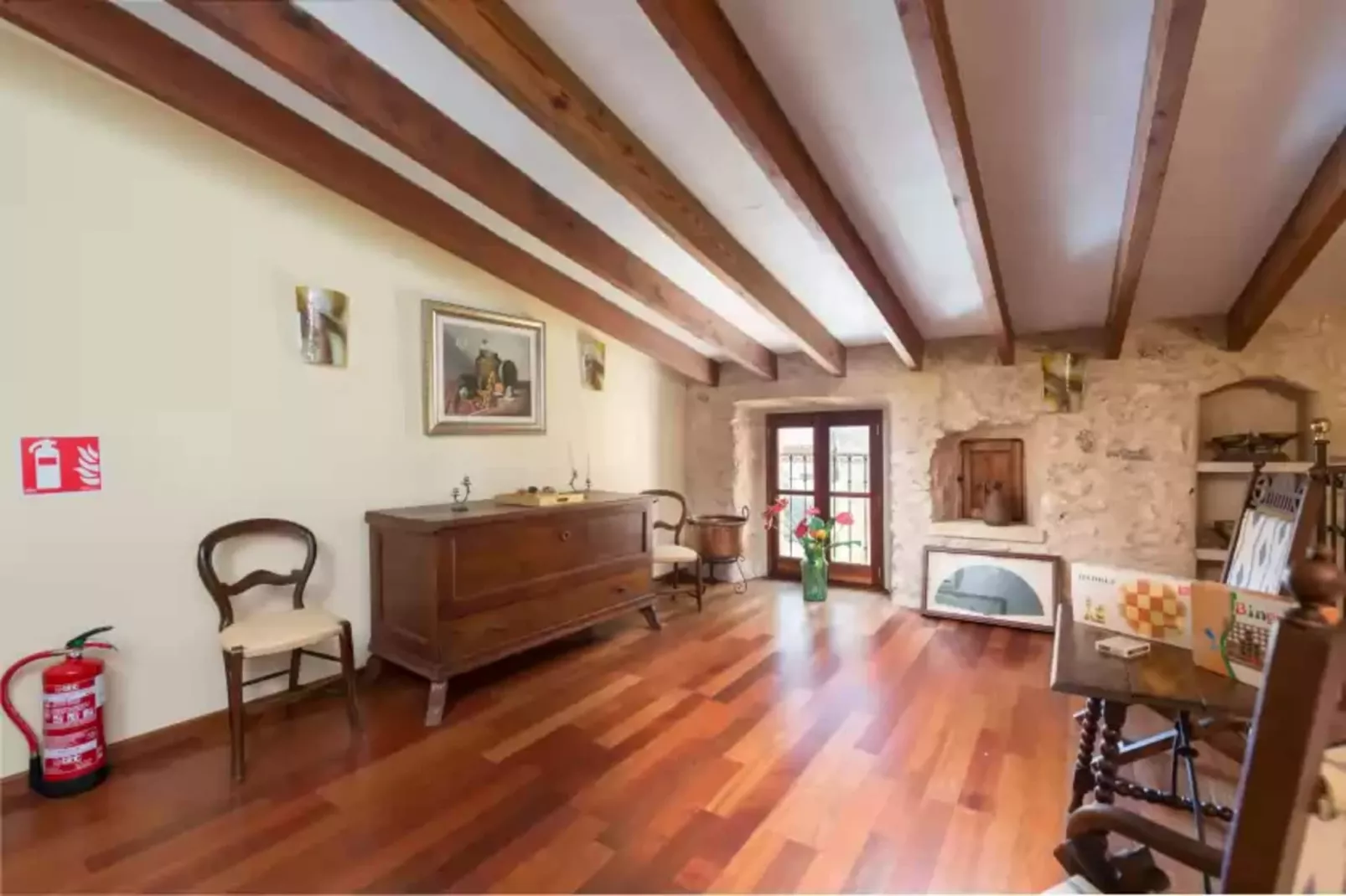 Can Vallori-Dining room