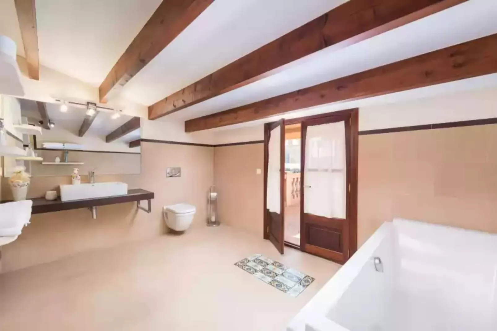 Can Vallori-Bathroom