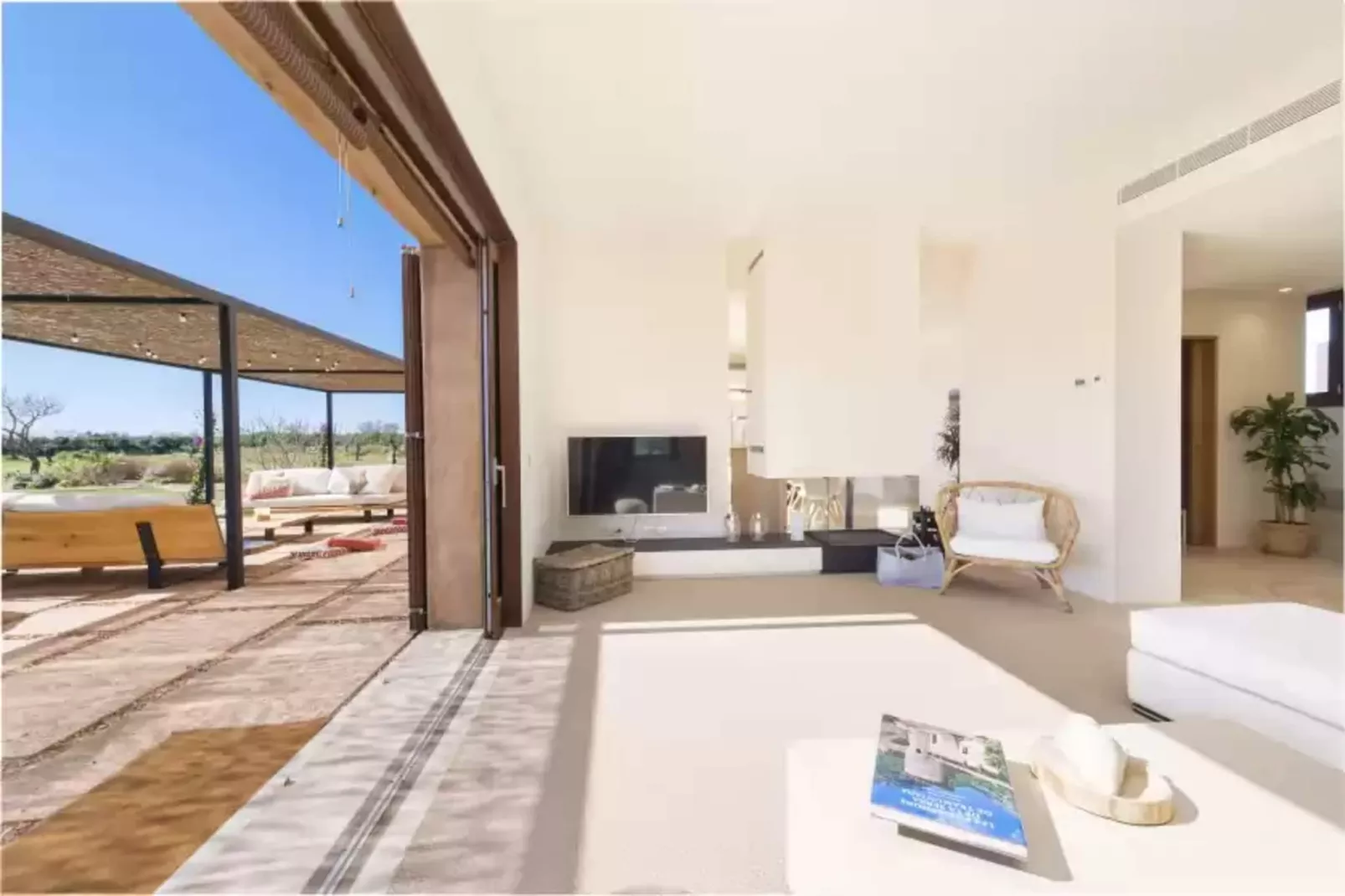 Talassa-Living room