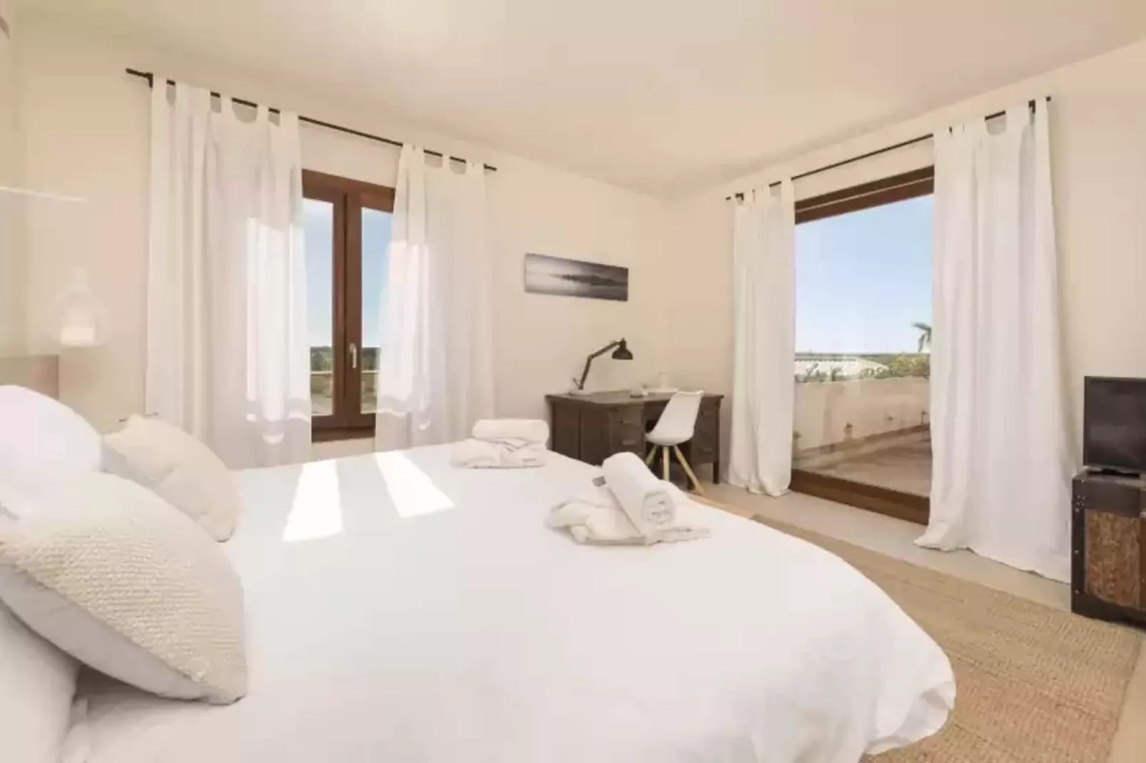 Talassa-Bedroom