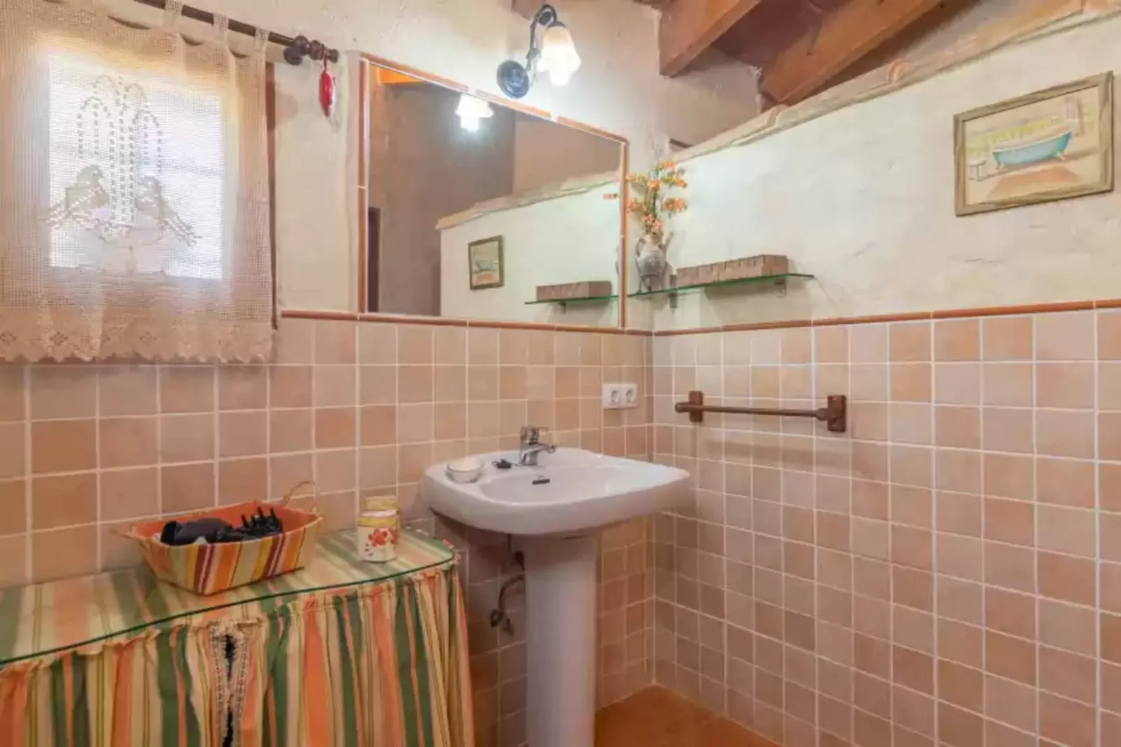 Lo Den Creus-Bathroom