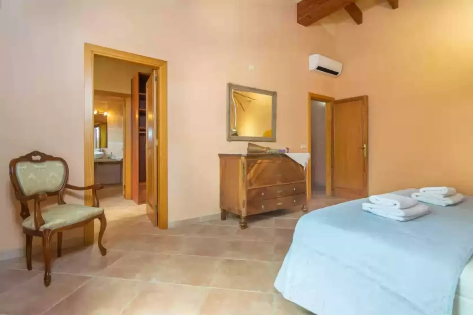 Can Ribas-Bedroom