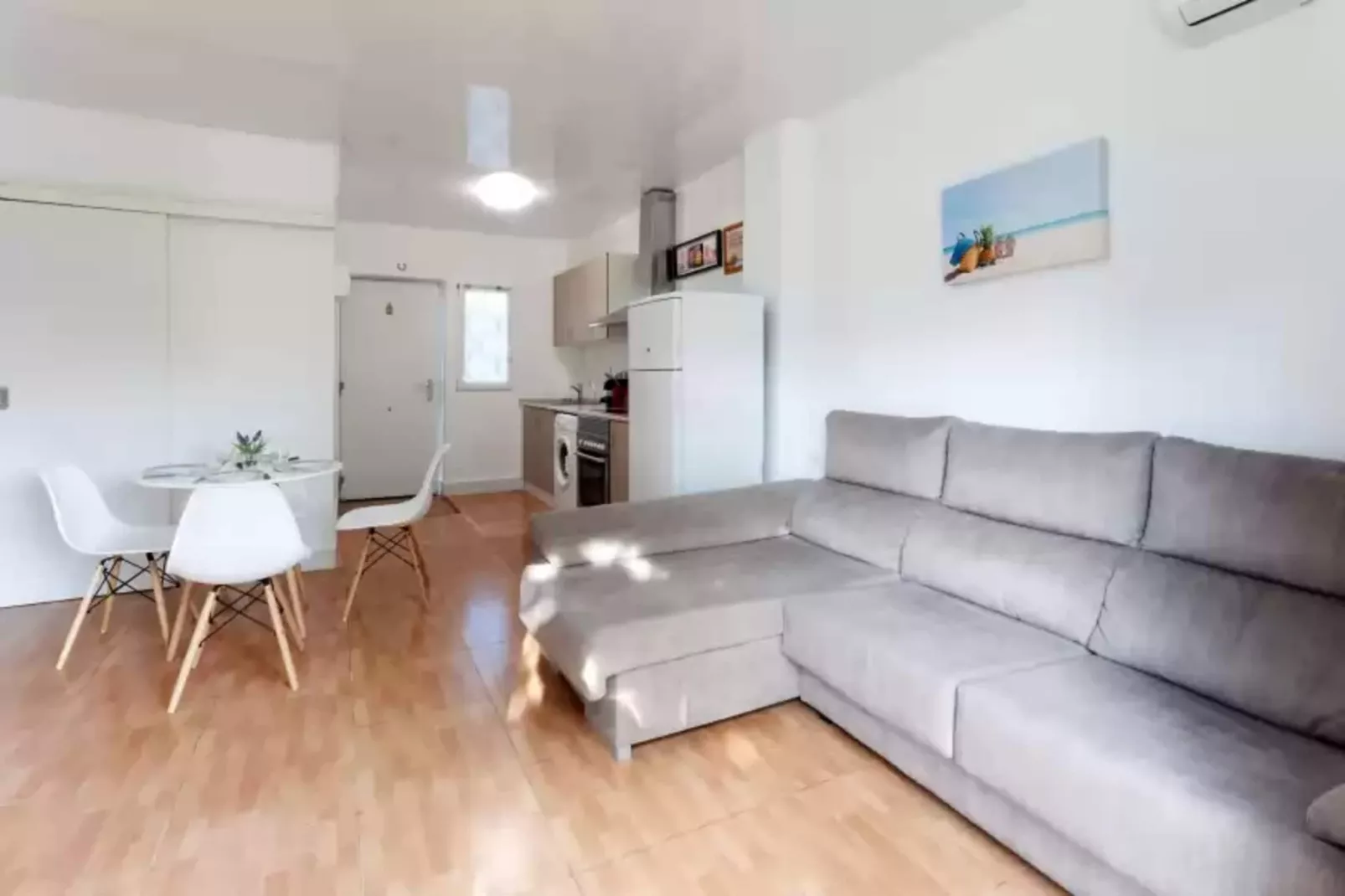 Palomas-Living room