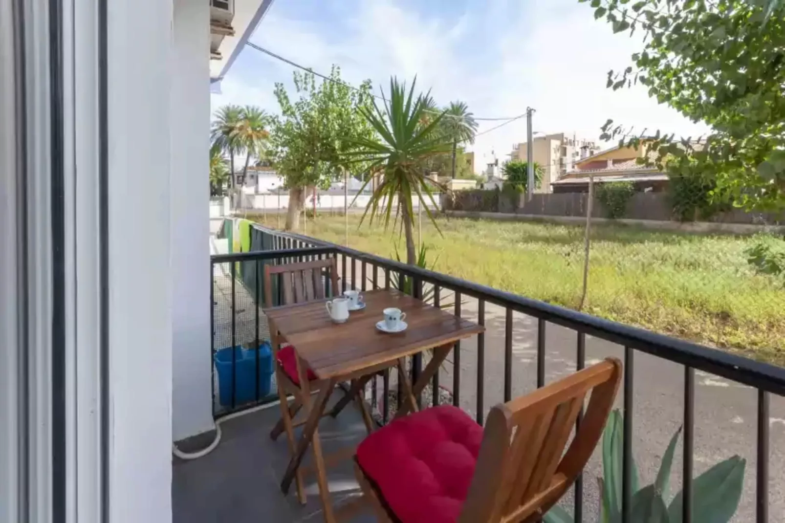 Palomas-Terrace balcony