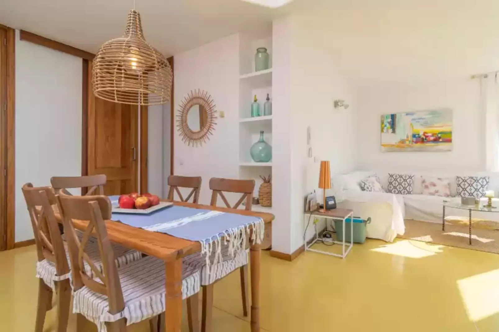Mirella-Dining room
