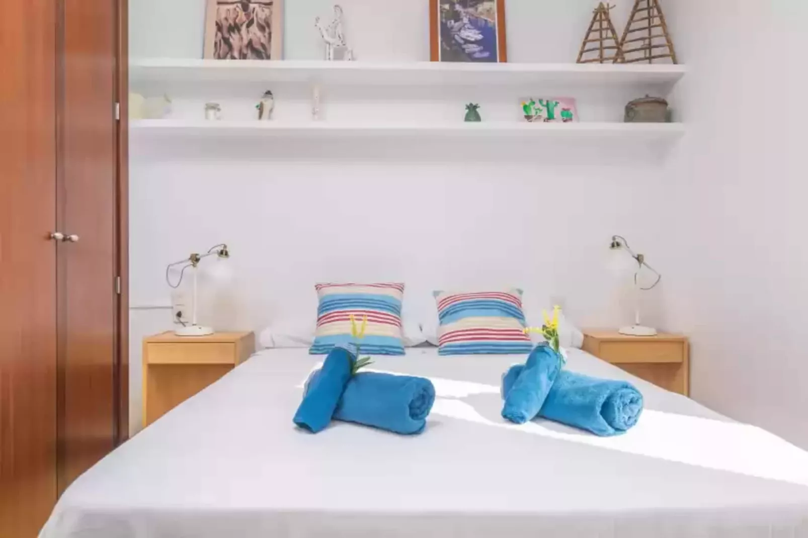 Mirella-Bedroom