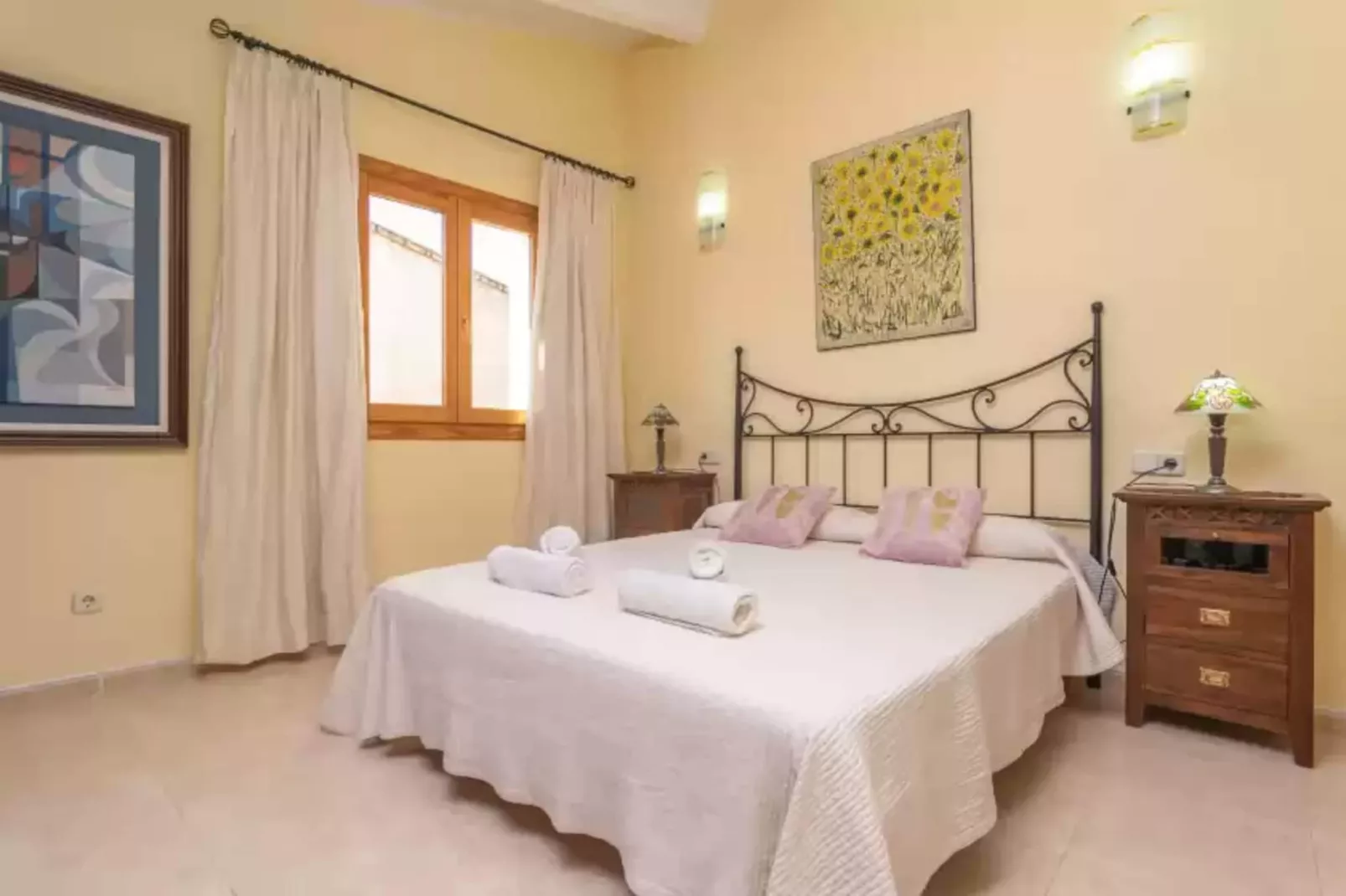 Unio 36-Bedroom