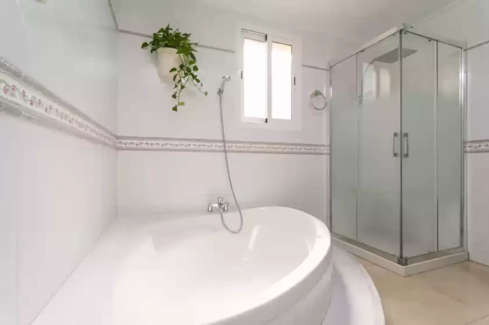 Unio 36-Bathroom