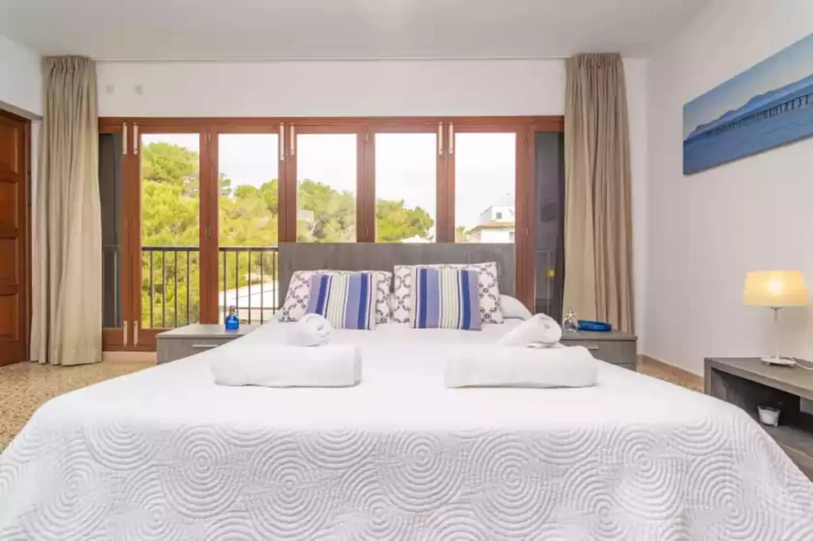 Violeta De Mar-Bedroom