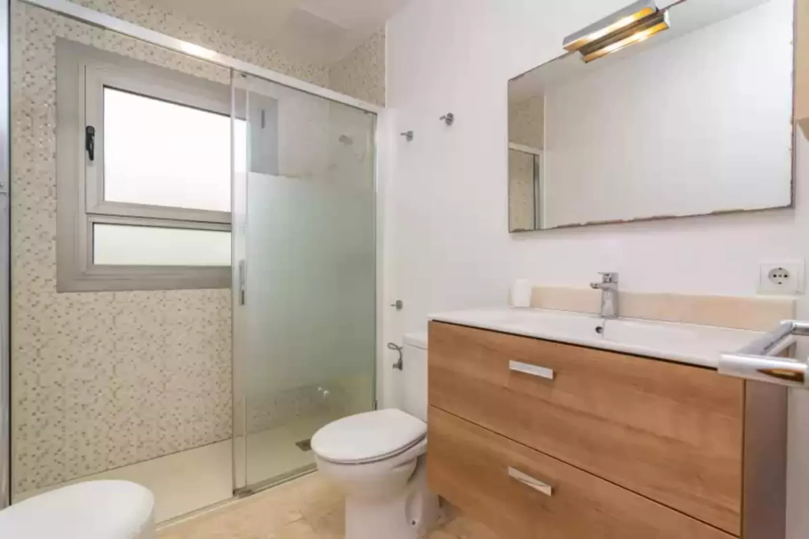 Violeta De Mar-Bathroom