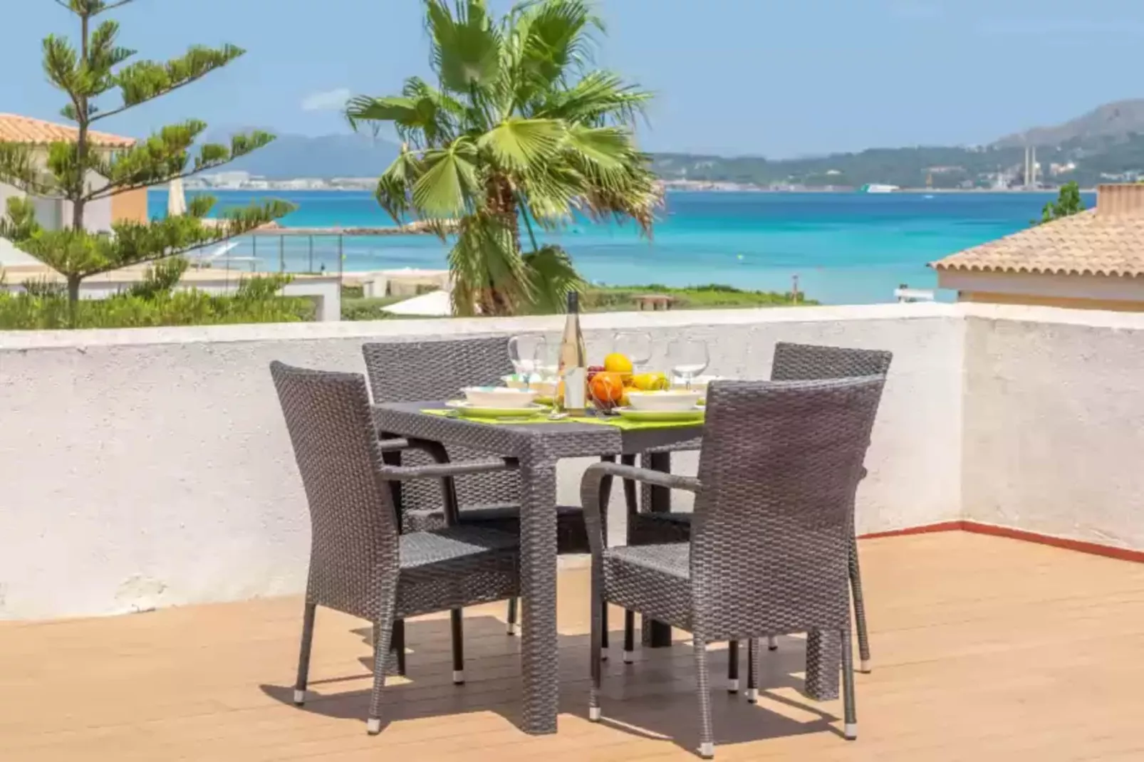 Violeta De Mar-Terrace balcony