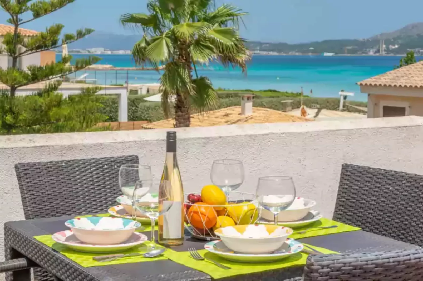 Violeta De Mar-View summer
