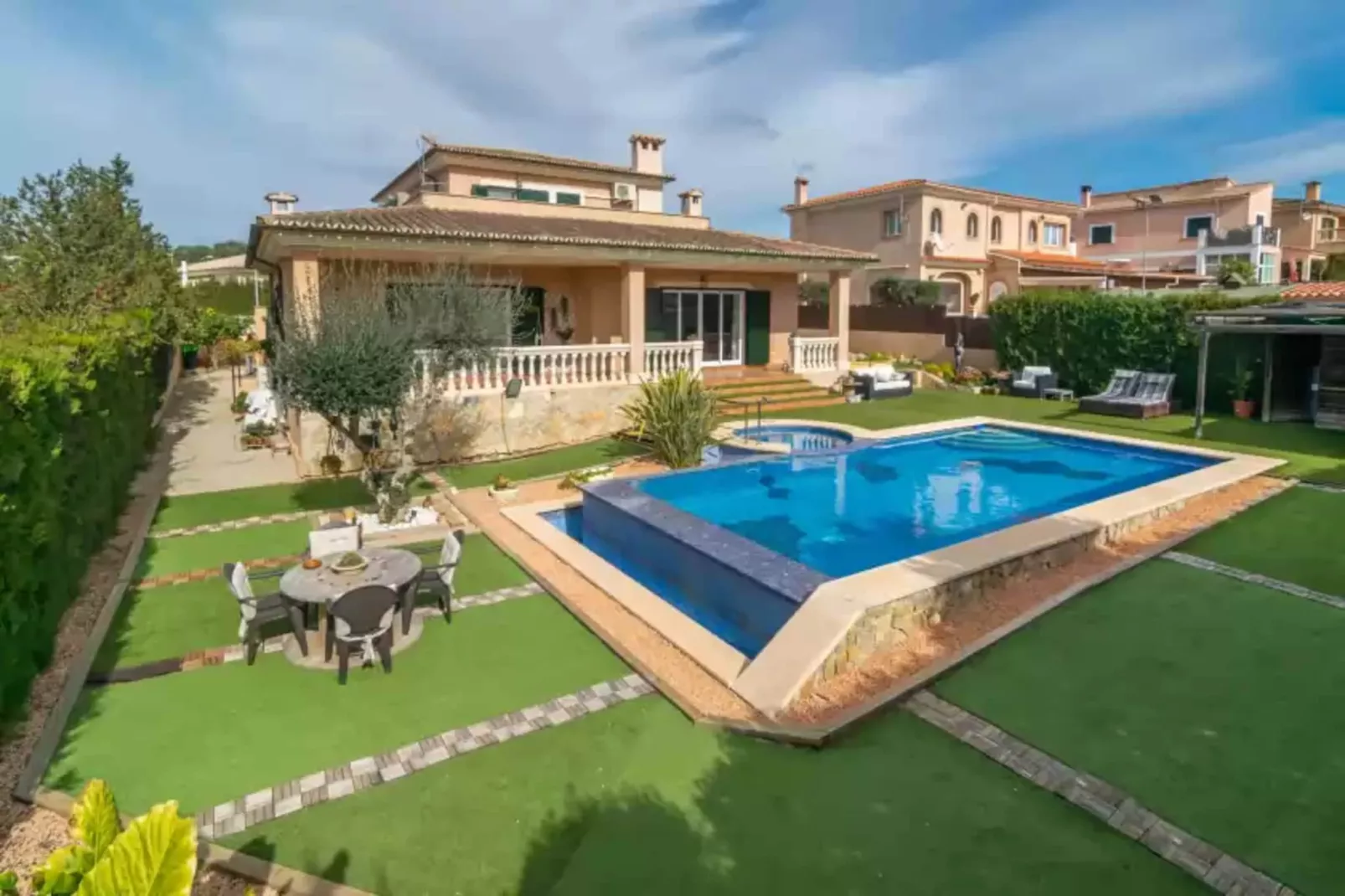 Joan Deia Escultor-Pool