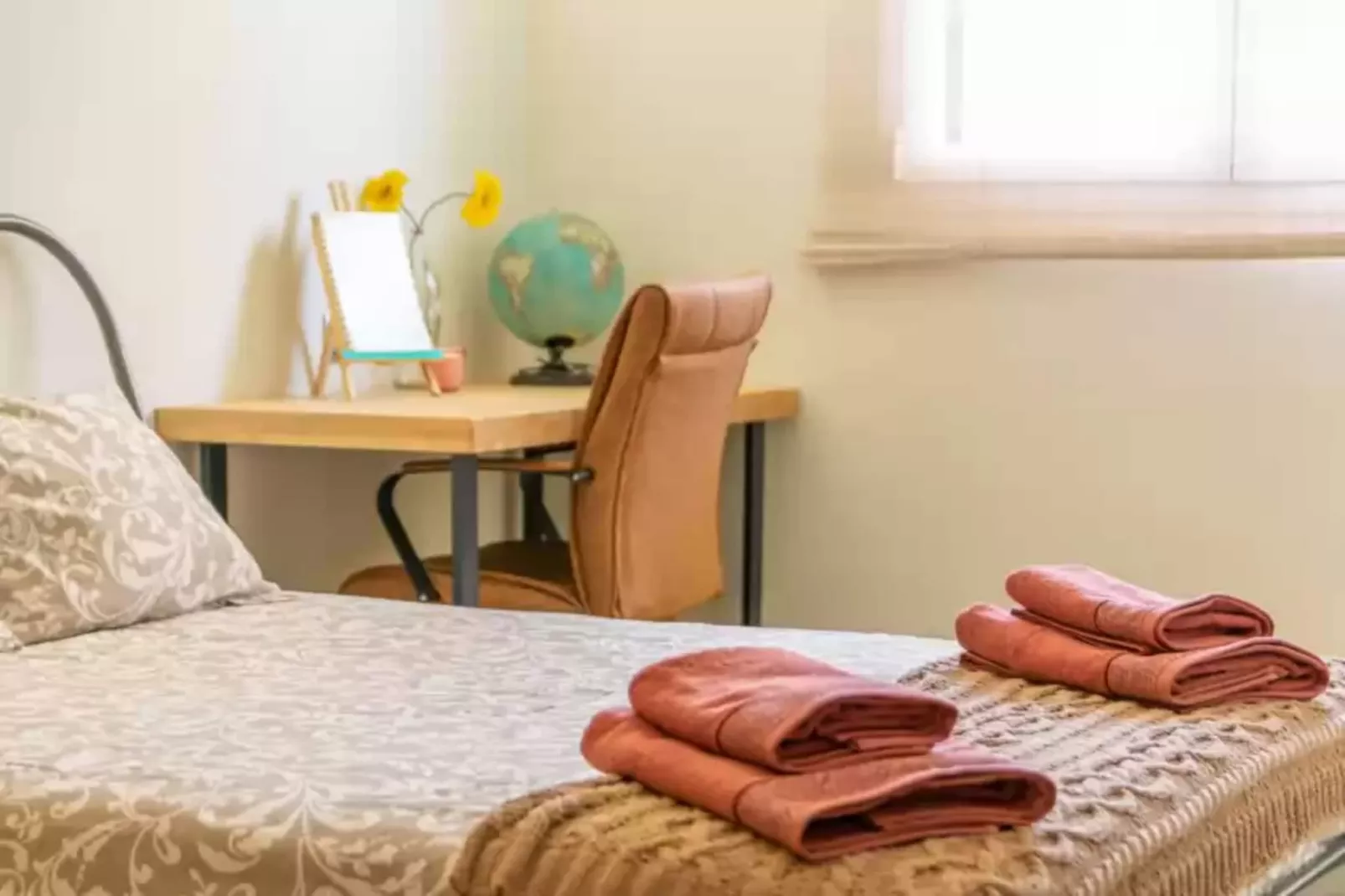 Joan Deia Escultor-Bedroom