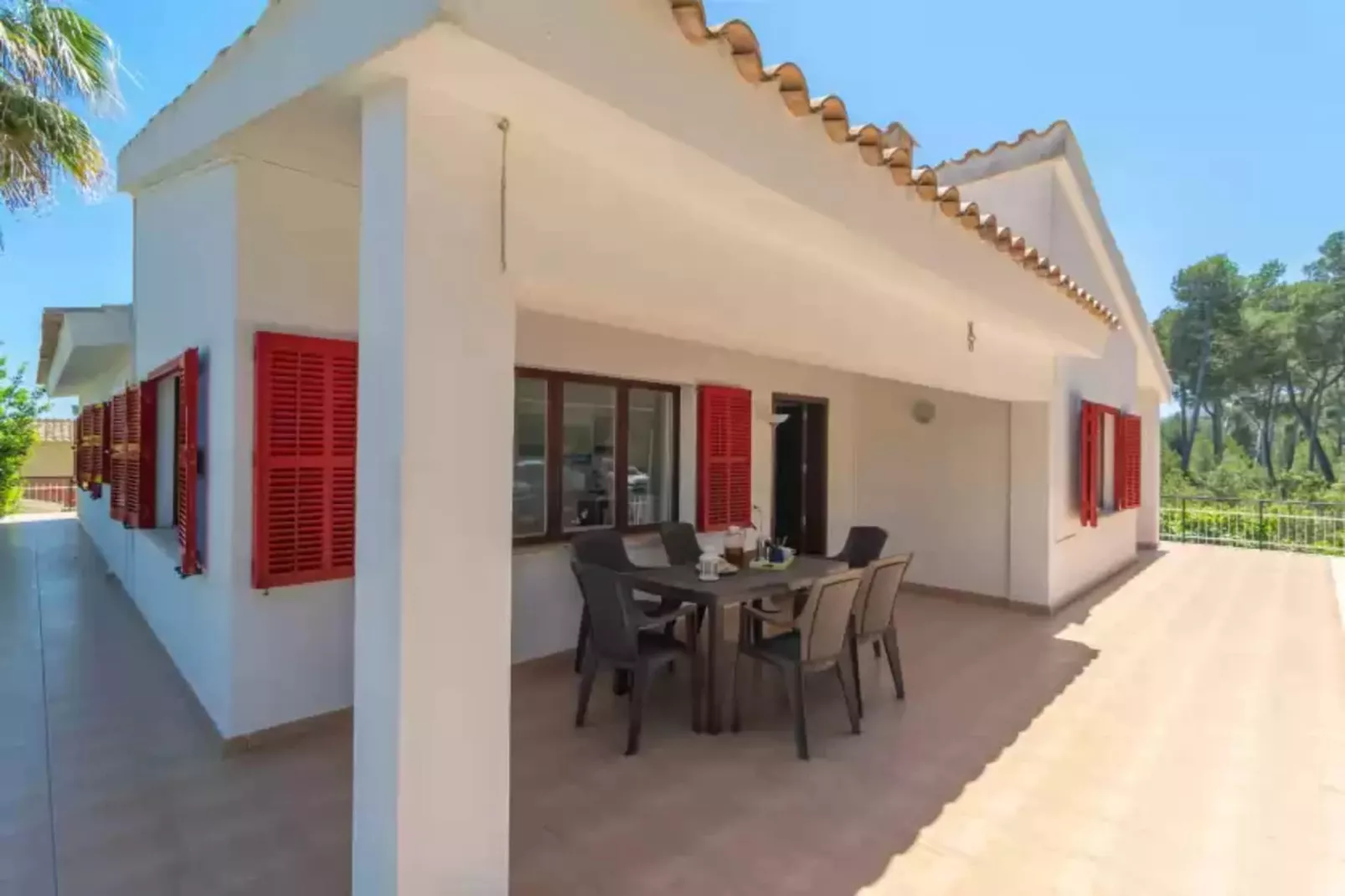 Es Pins-Exterior summer