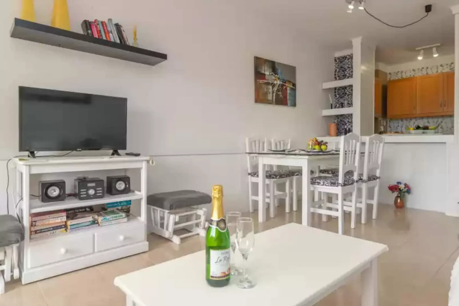 Sol-Living room