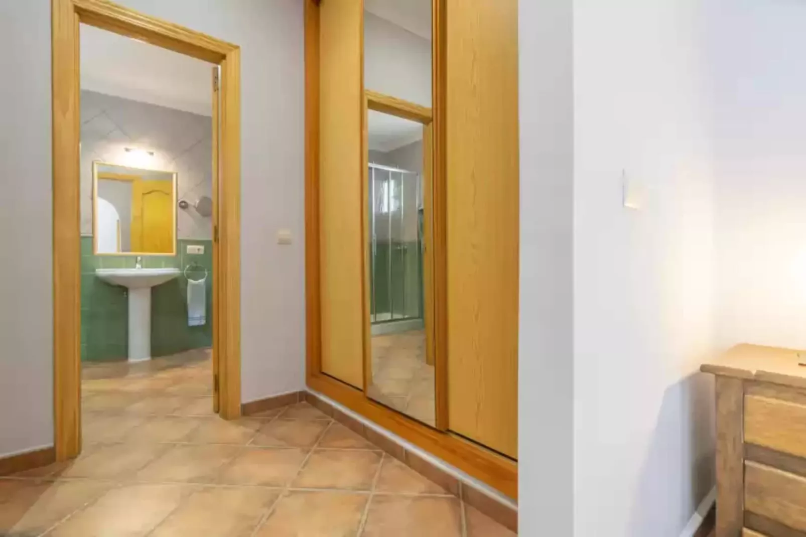 Cas Conill-Bathroom