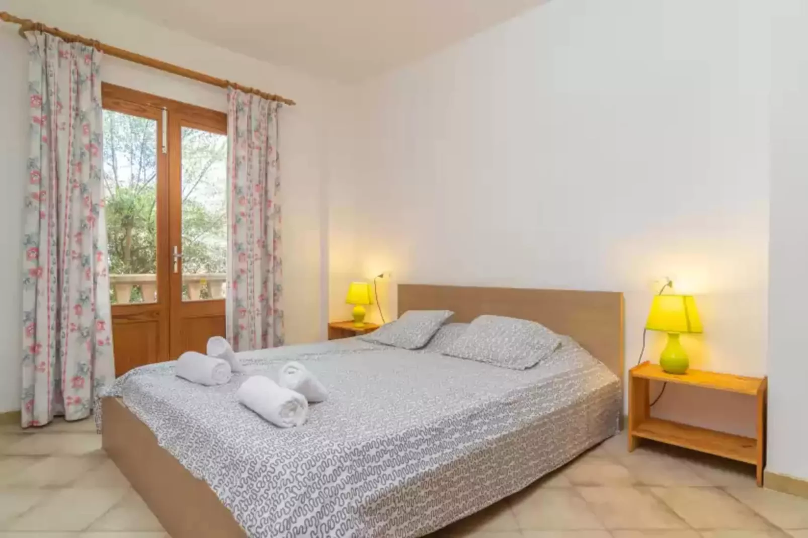 Habitatge Escorball-Schlafzimmer