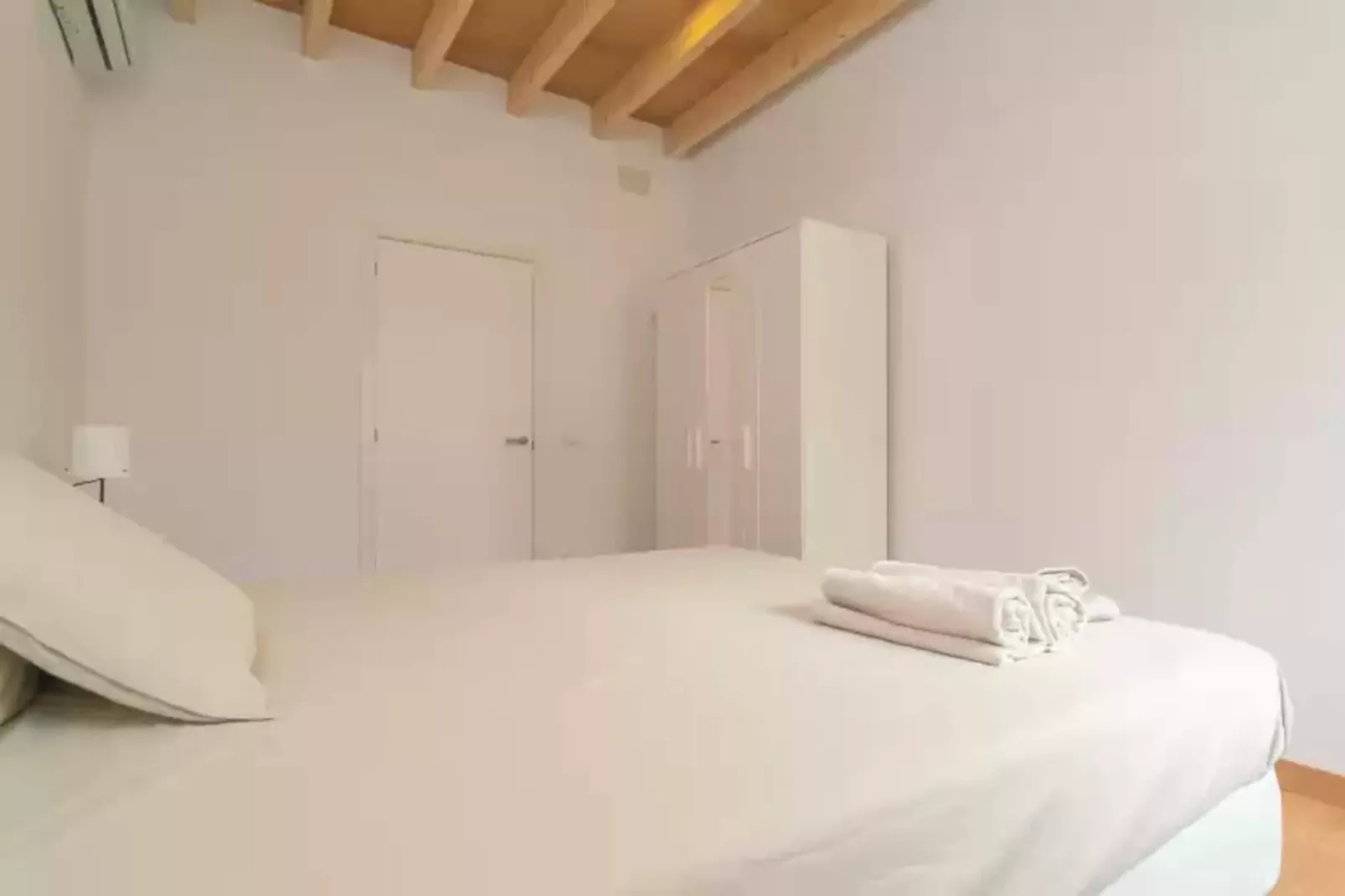 Can Serral-Bedroom
