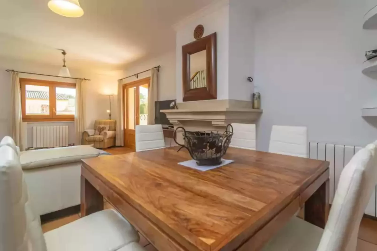 Paradise 88-Dining room