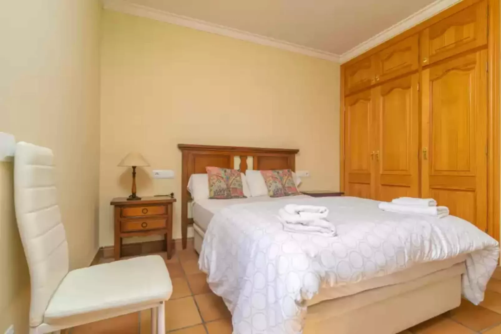 Paradise 88-Bedroom