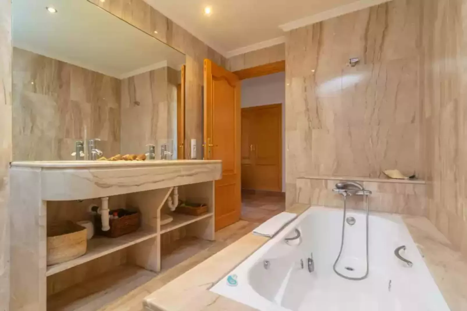 Paradise 88-Bathroom