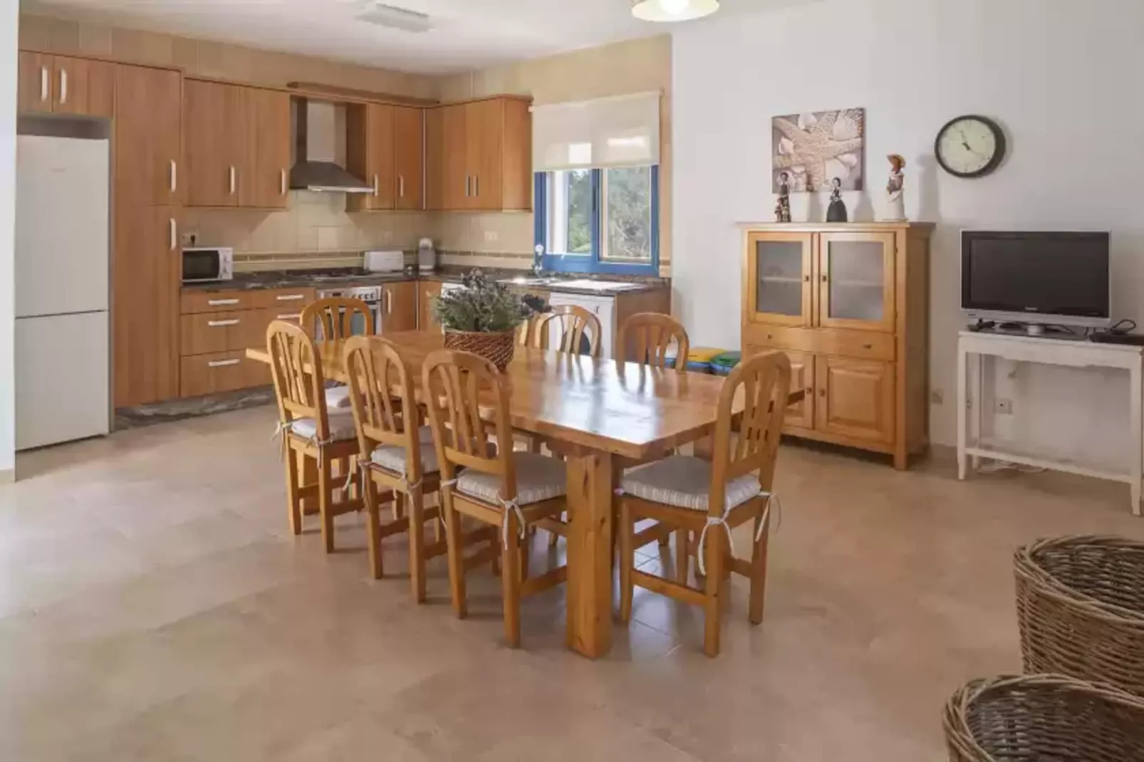 Es Lliri Blanc-Dining room