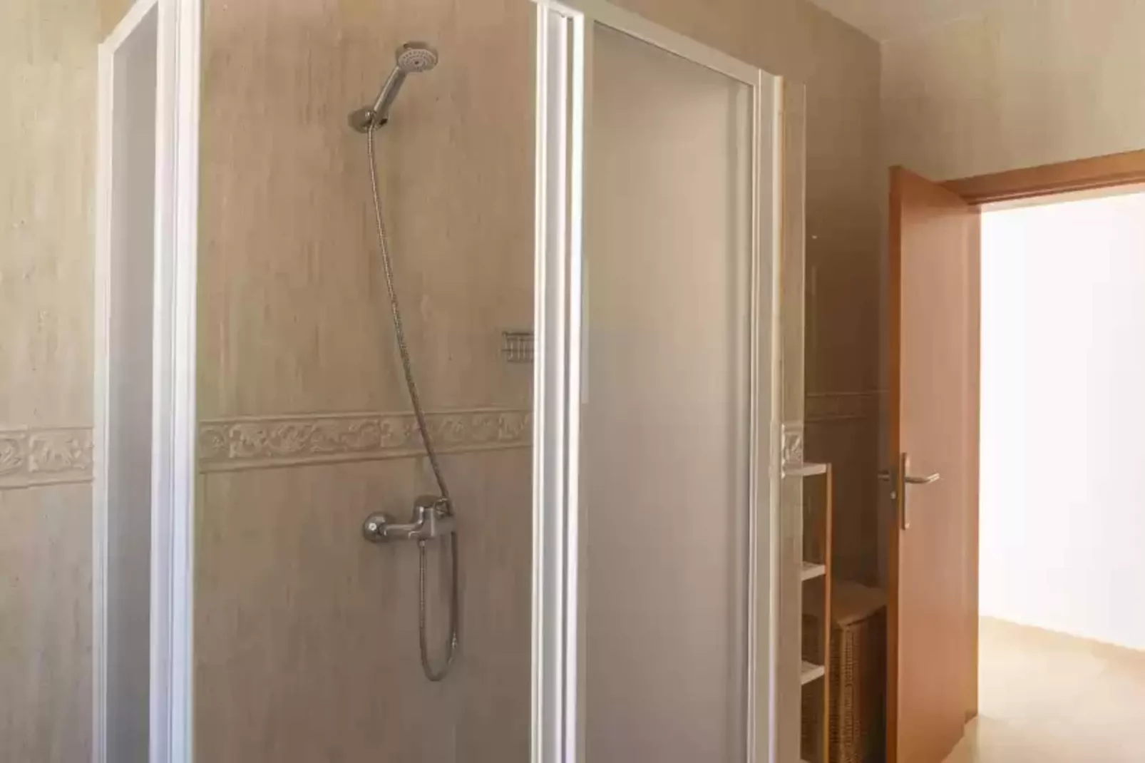 Es Lliri Blanc-Bathroom