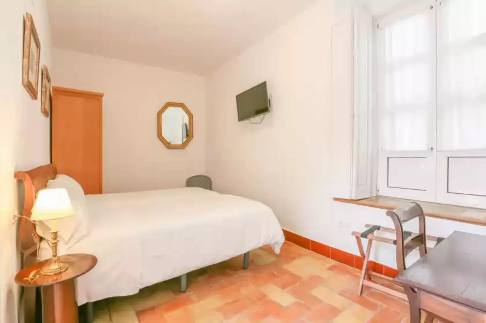 Posada De La Casa Del Pintor Hab. CÁdiz-Chambre