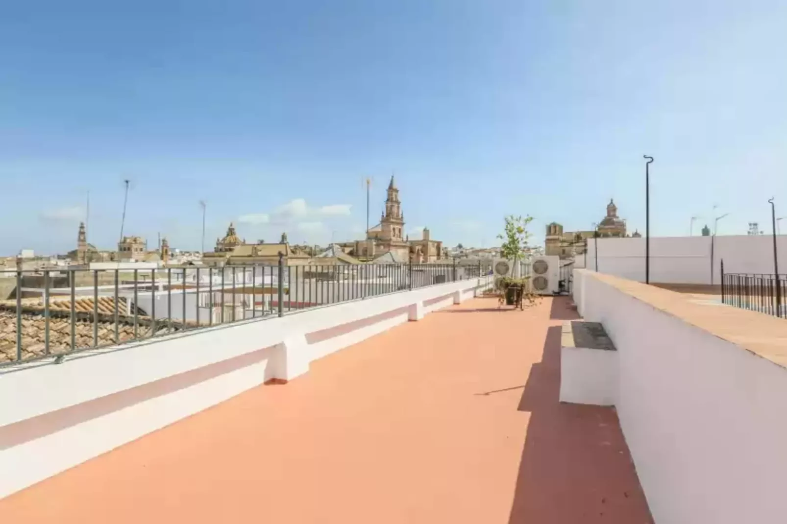 Posada De La Casa Del Pintor Hab. CÁdiz-Vue d'été
