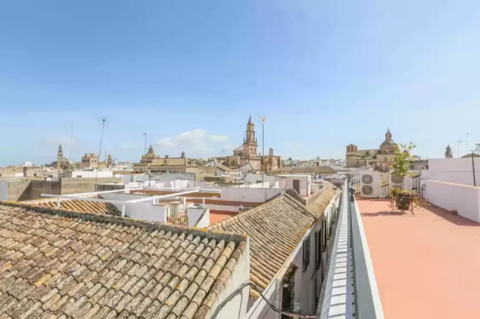Posada De La Casa Del Pintor Hab. CÁdiz-Zones d'été à 1 km