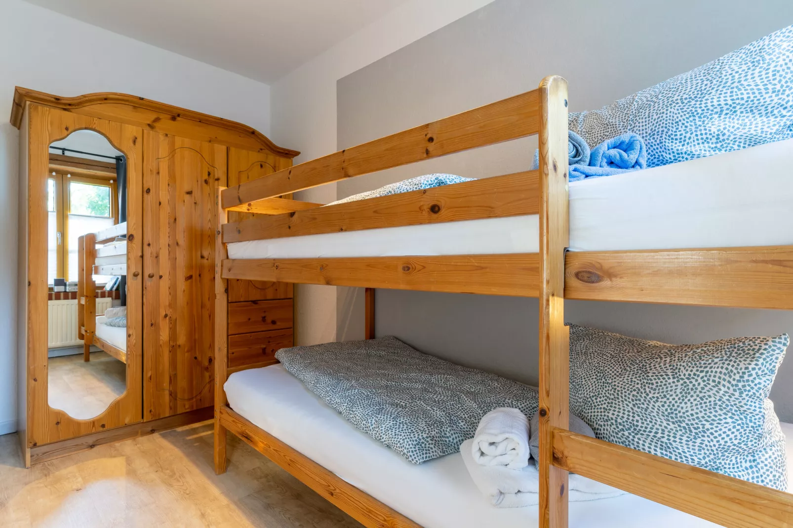 Ferienwohnung Vogelkoje Vollerwiek-Bedroom