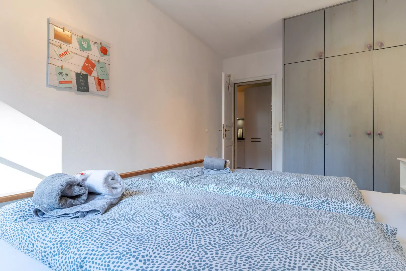 Ferienwohnung Vogelkoje Vollerwiek-Bedroom