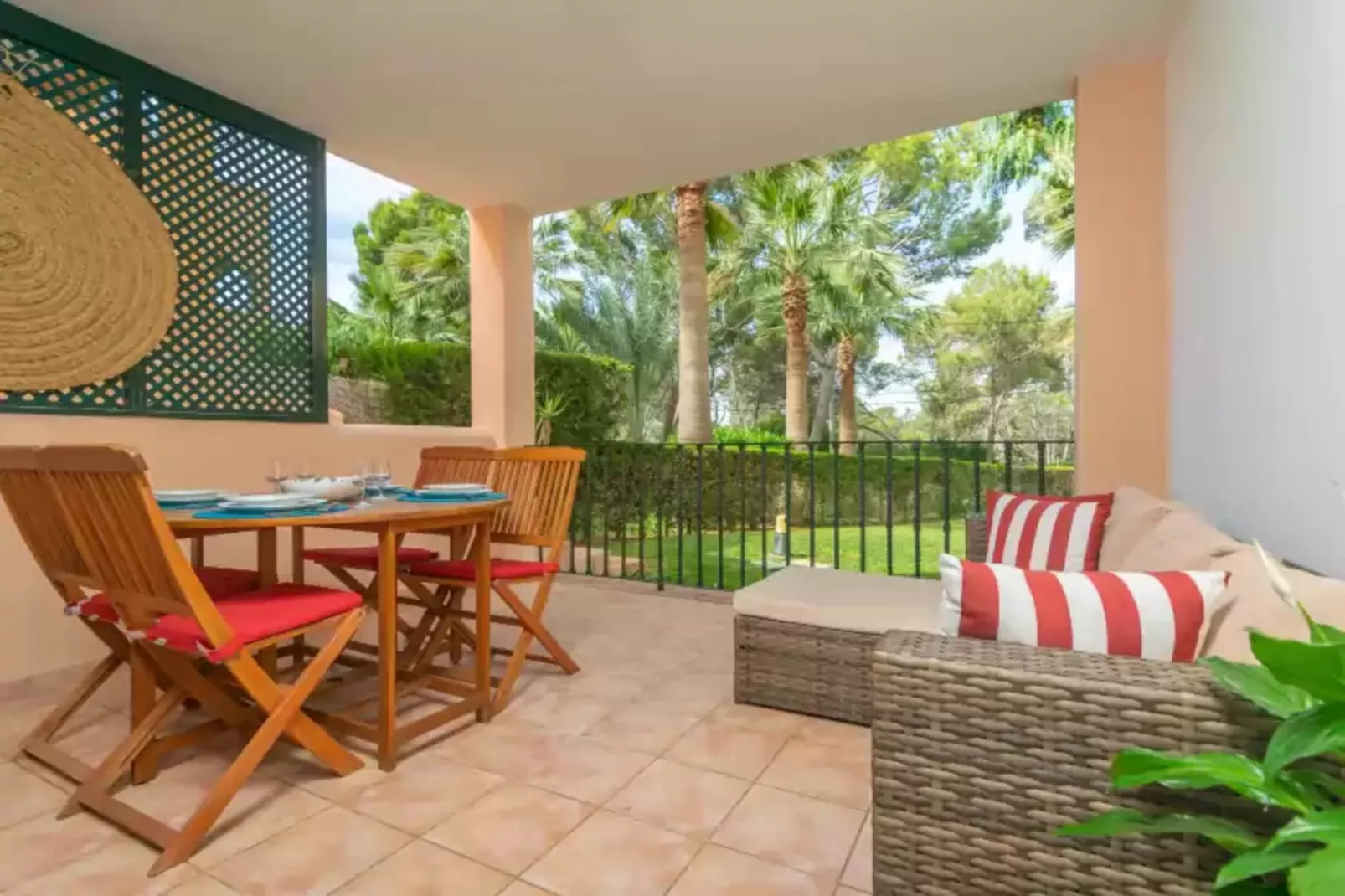Barca Trencada (a3)-Terrace balcony