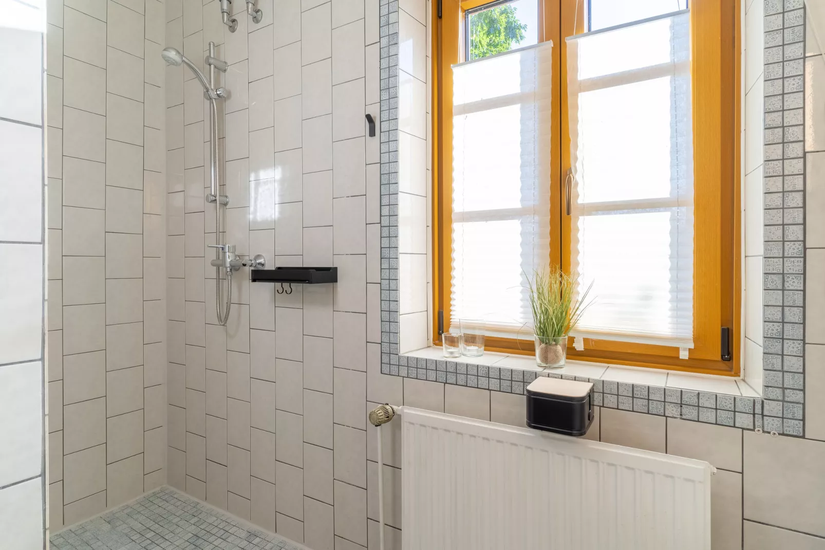 Ferienwohnung Wellenreiter Vollerwiek-Salle de bain