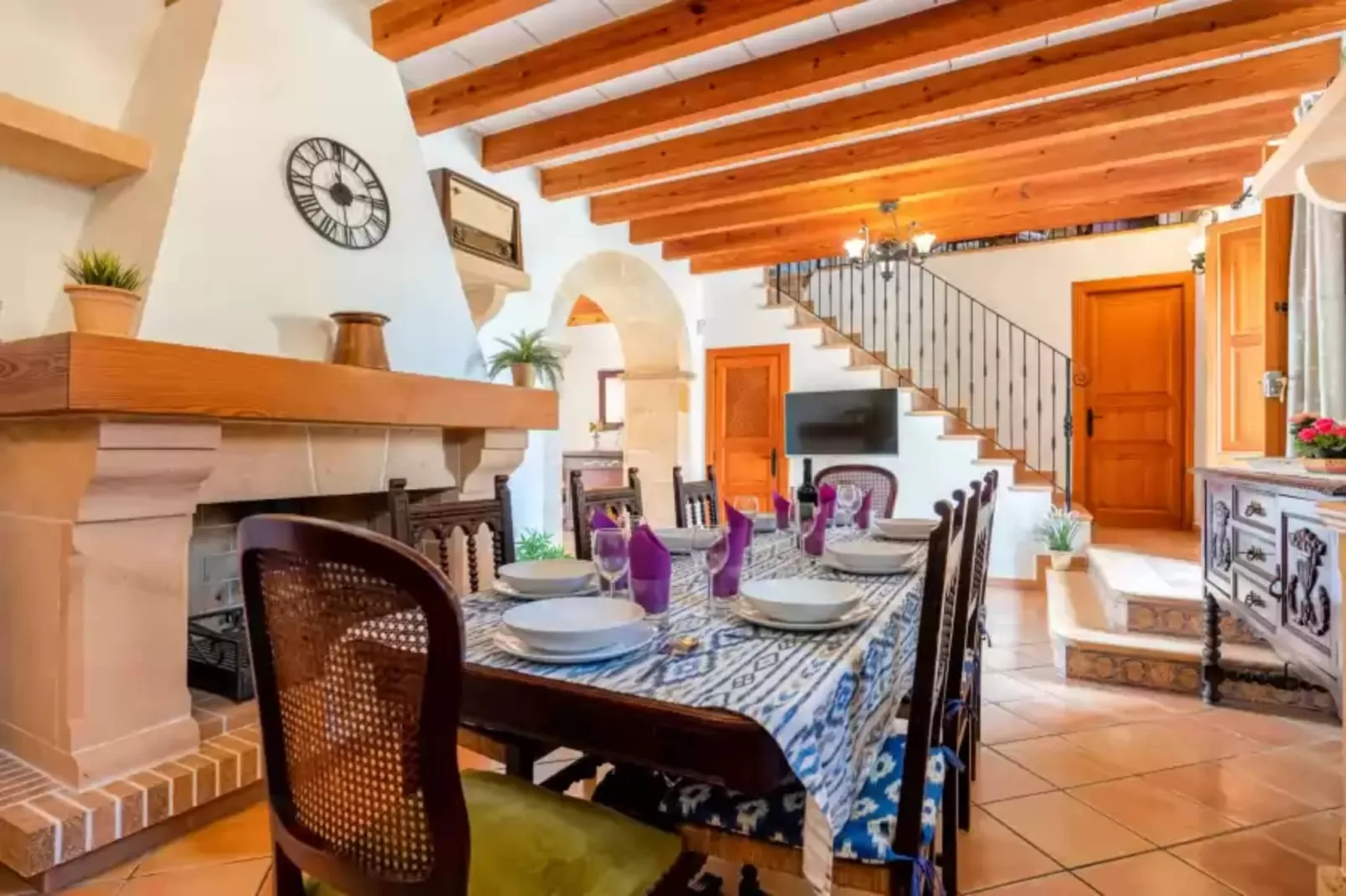 Cases De Son Roig-Dining room