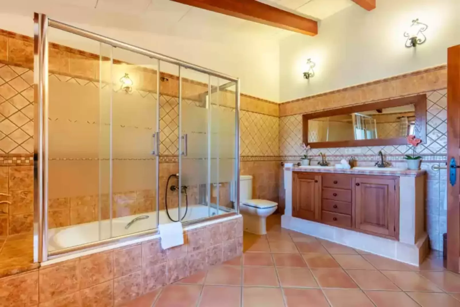 Cases De Son Roig-Bathroom