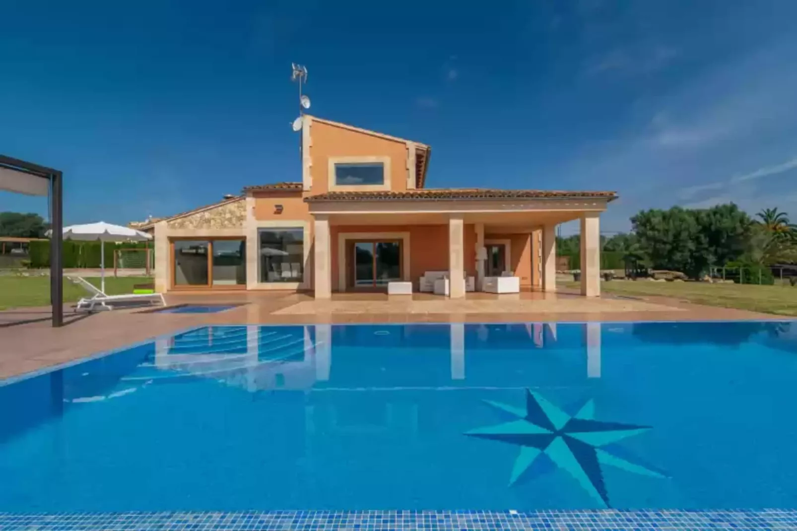 Son Morei De Ses Penyes-Schwimmbad