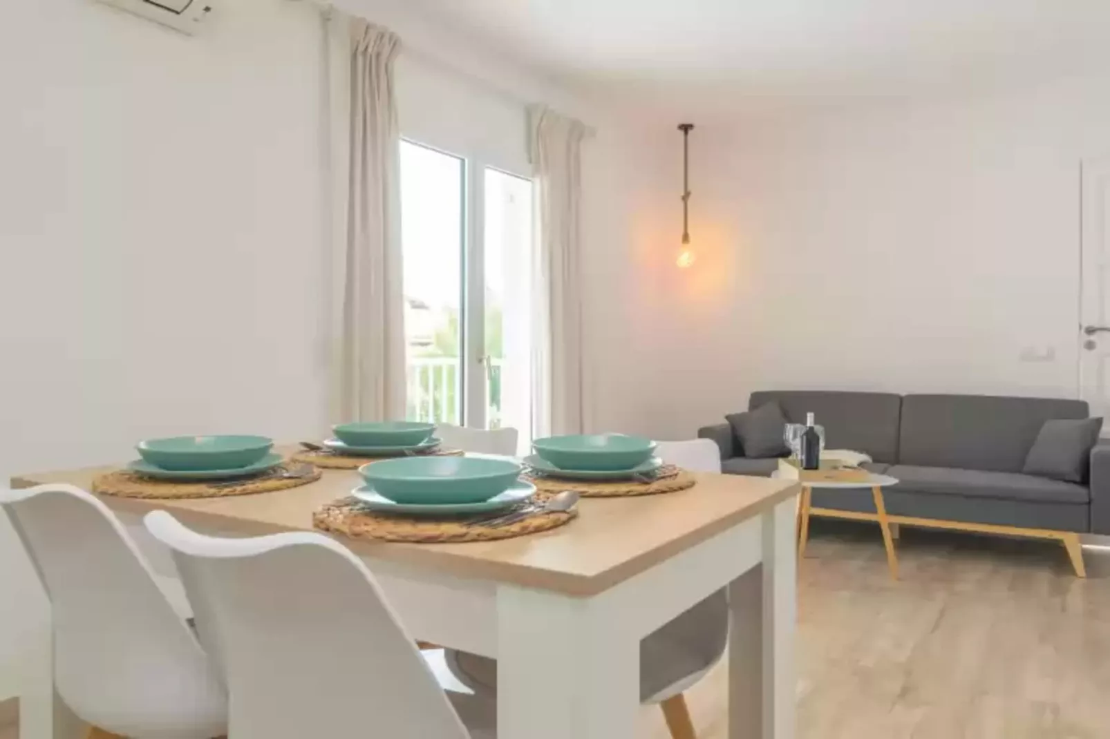 Ona 2-Kitchen