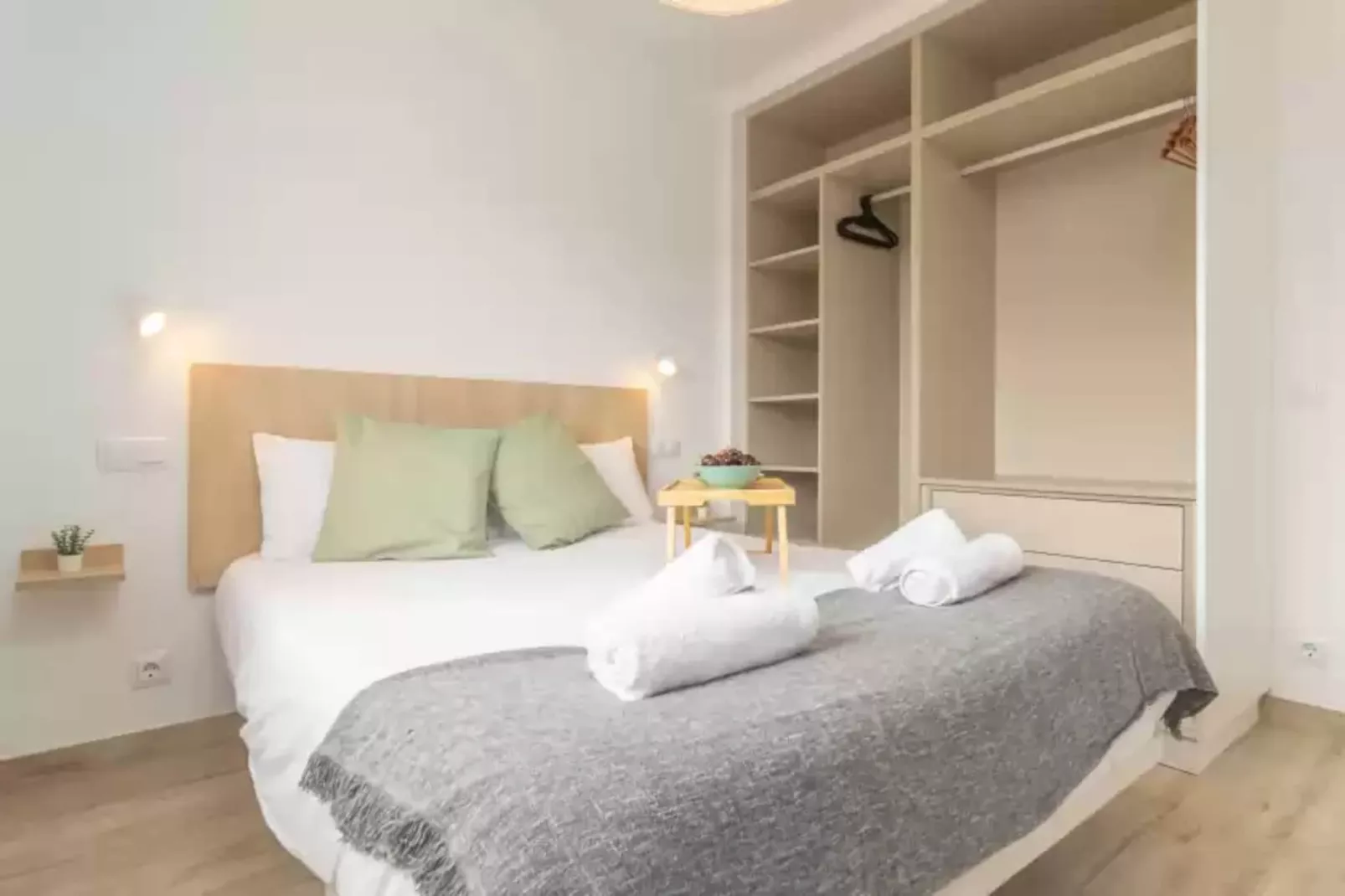 Ona 2-Bedroom