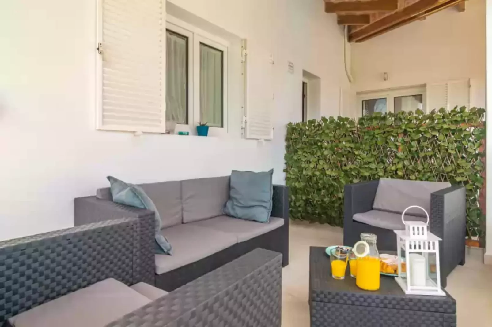 Ona 2-Terrace balcony
