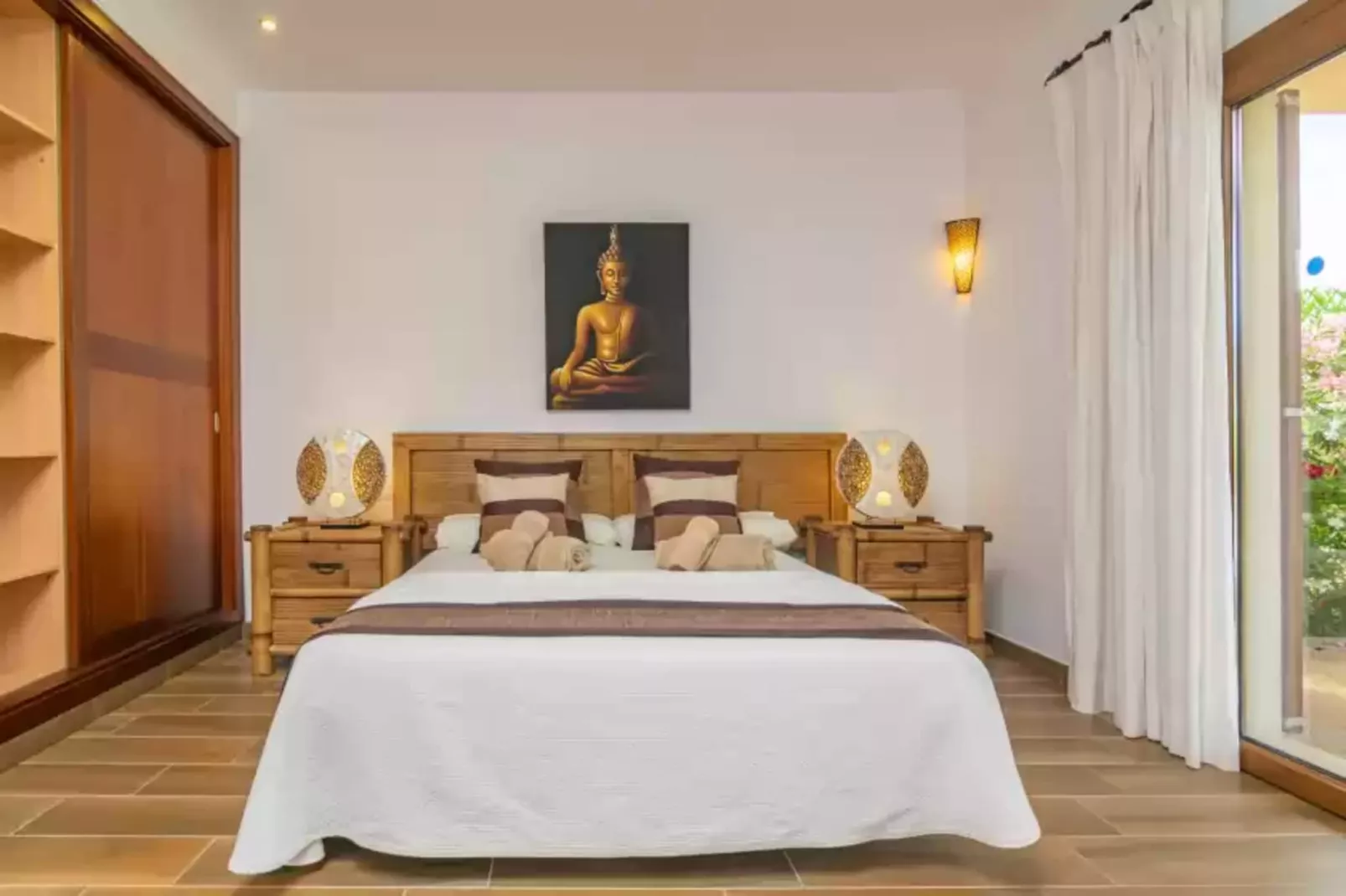 S'albarcoquer-Bedroom